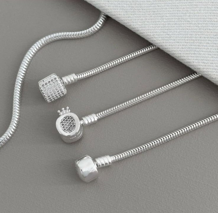 BRACELETES E BERLOQUES